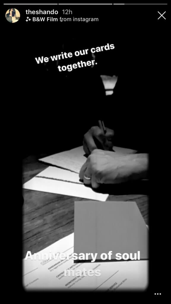 Shannen Doherty and her husband on her instagram story writing cards together 