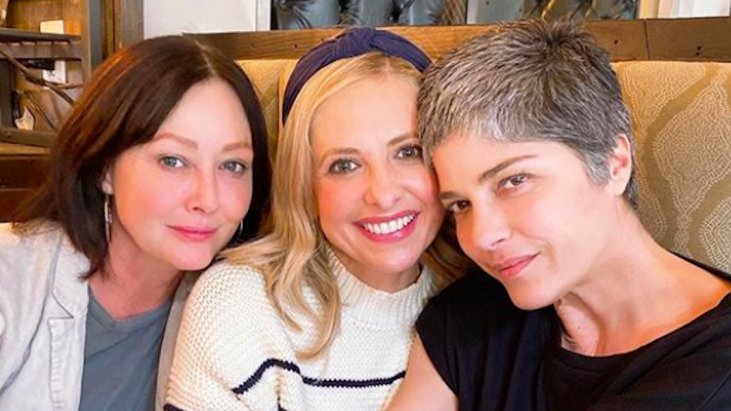 Sisterhood Of Support Shannon Doherty Selma Blair Sarah Michelle Gellar Together During Cancer Ms And Life Survivornet