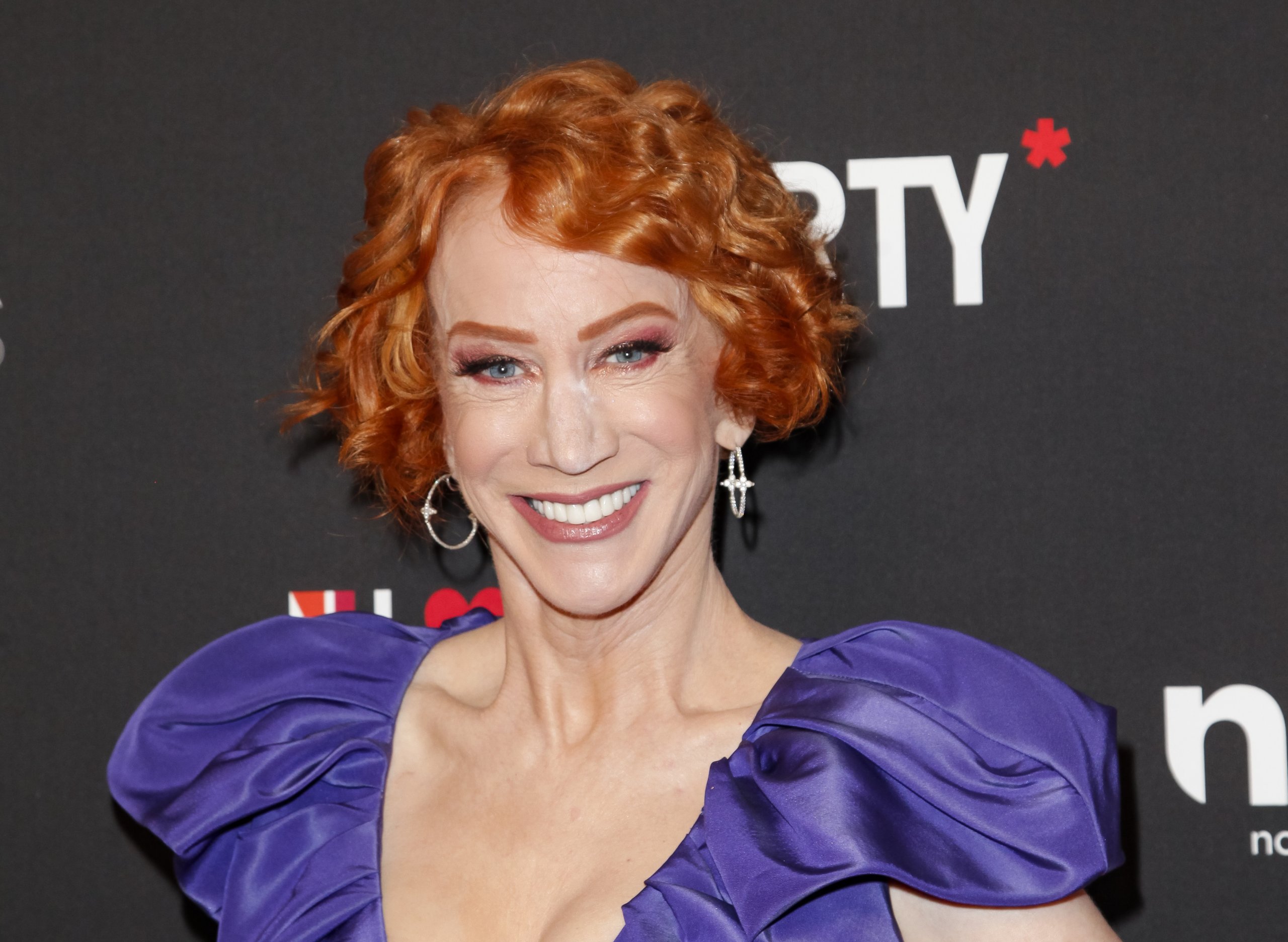 Actress Kathy Griffin Still ‘Cancer Free’ Amid Surprising Facial Makeover