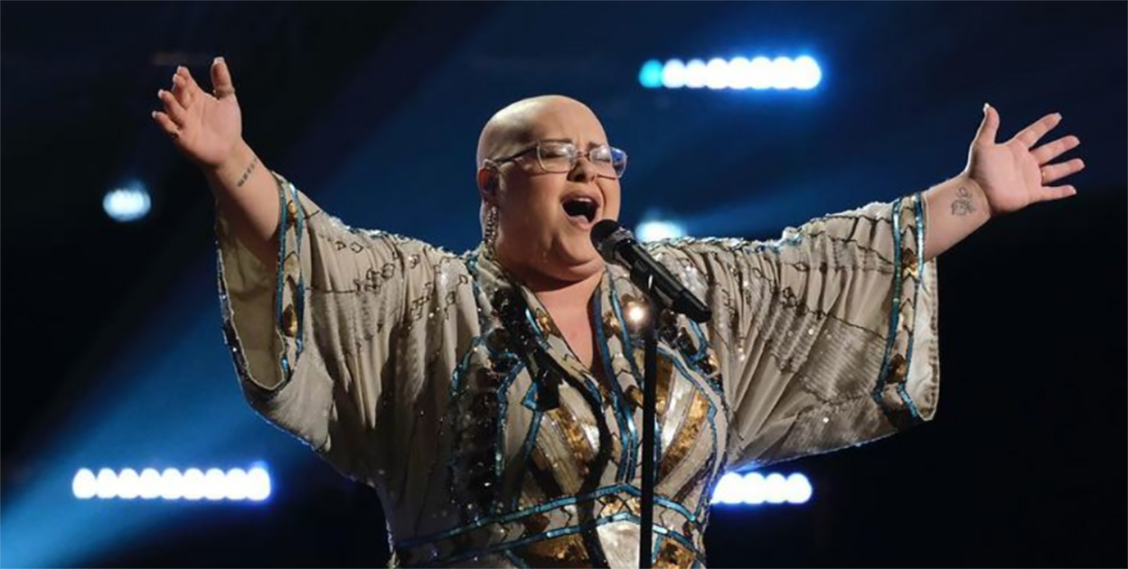 The Voice' Singer Holly Forbes is Sporting a Bald Head. She Doesn't Have  Cancer, But She's Promoting Body Positivity, Especially for Cancer Patients  Struggling With Hair Loss | SurvivorNet