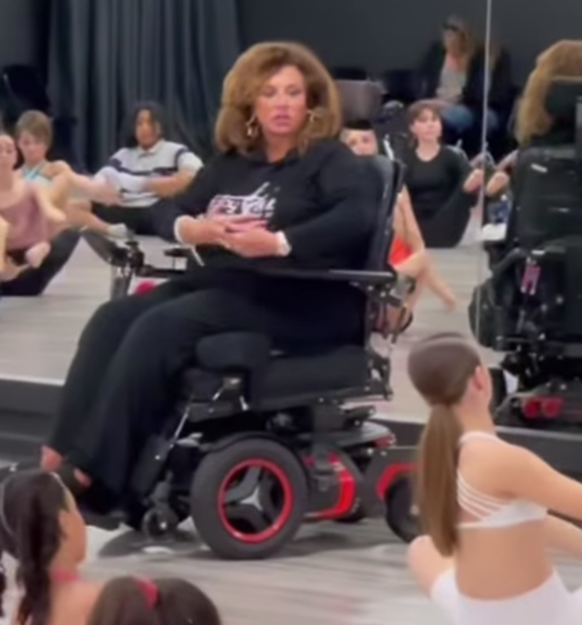 Why is Abby Lee Miller in a wheelchair? – Best Power Wheelchair