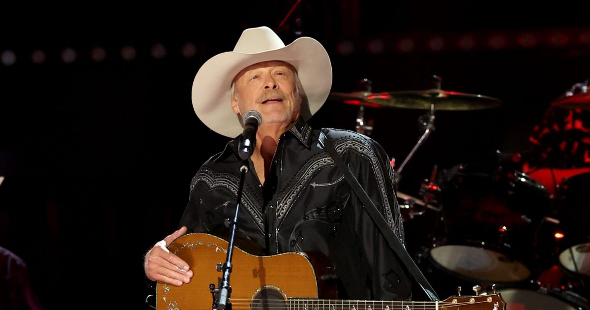 Alan Jackson Says 'Country Music Is Gone,' and He's Not Happy