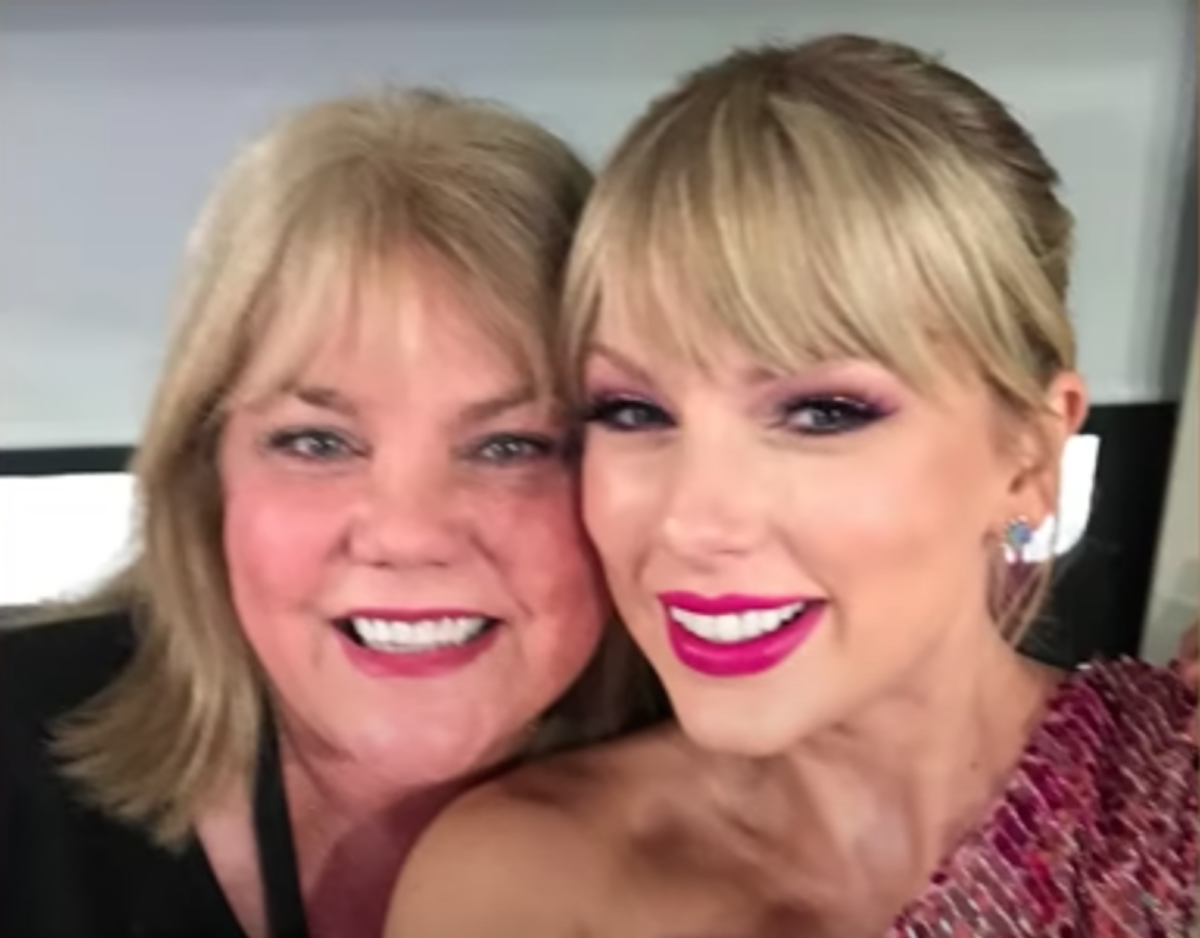 Is Taylor Swift Playing Songs for Mom on Her New Eras Tour?