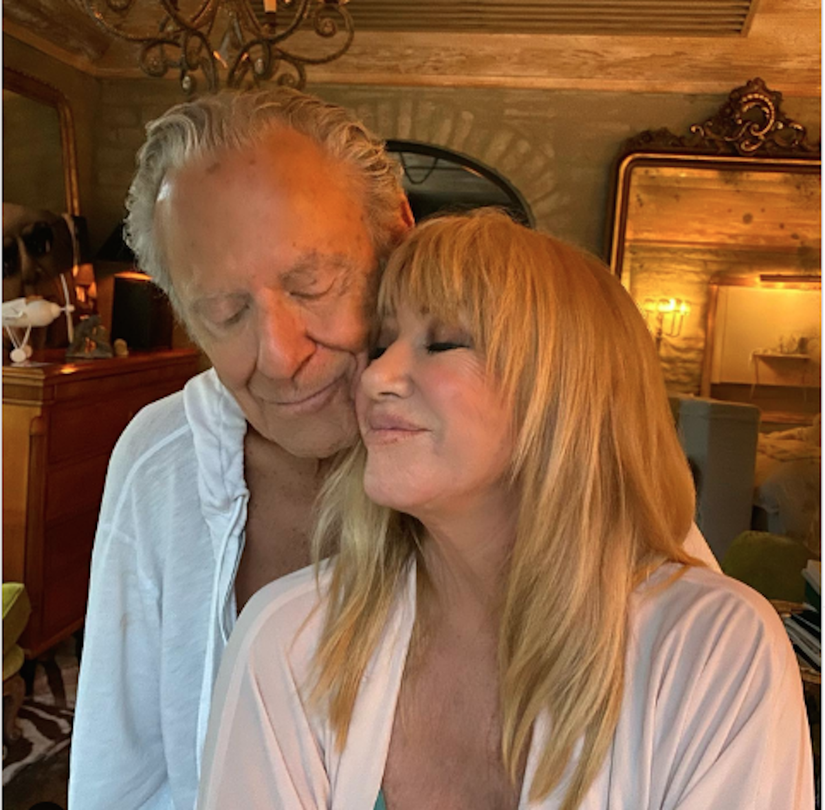 Prayers For Suzanne Somers 76 As She Battles Breast Cancer Again 